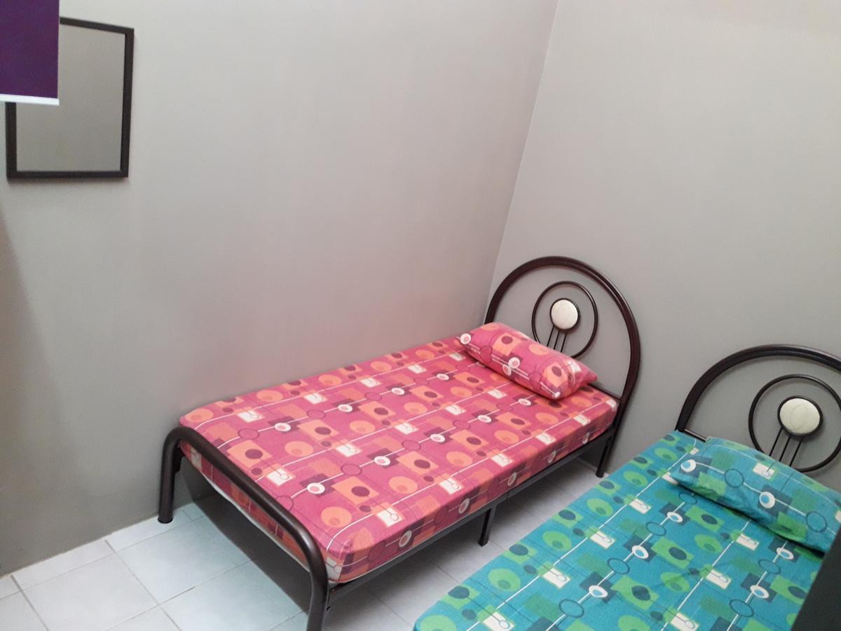 Homestay Bahau Jempol Eksteriør bilde