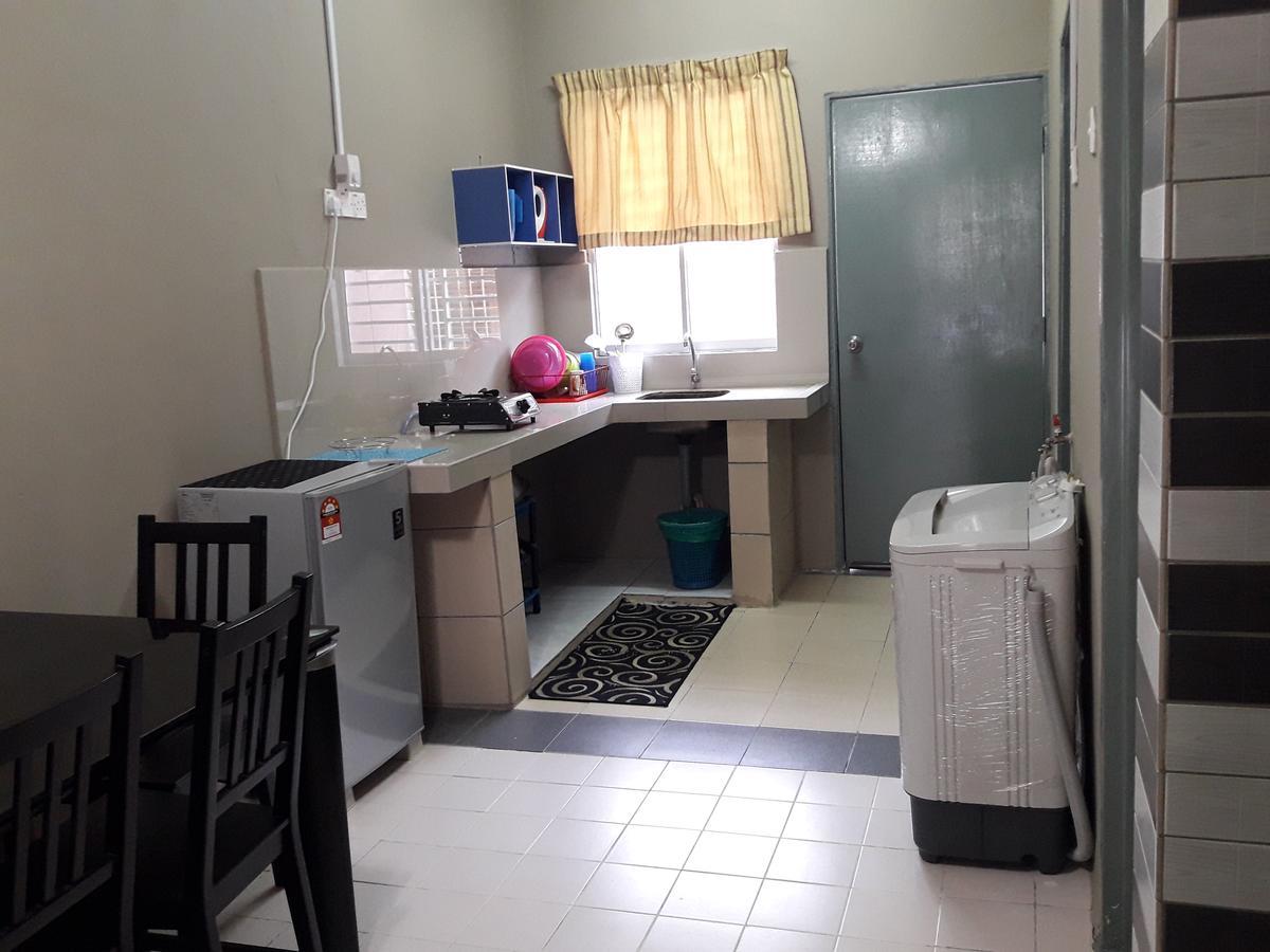 Homestay Bahau Jempol Eksteriør bilde